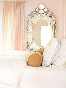 boudoir-with-mirror
