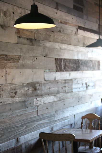 feature-wall-lounge-design-interior
